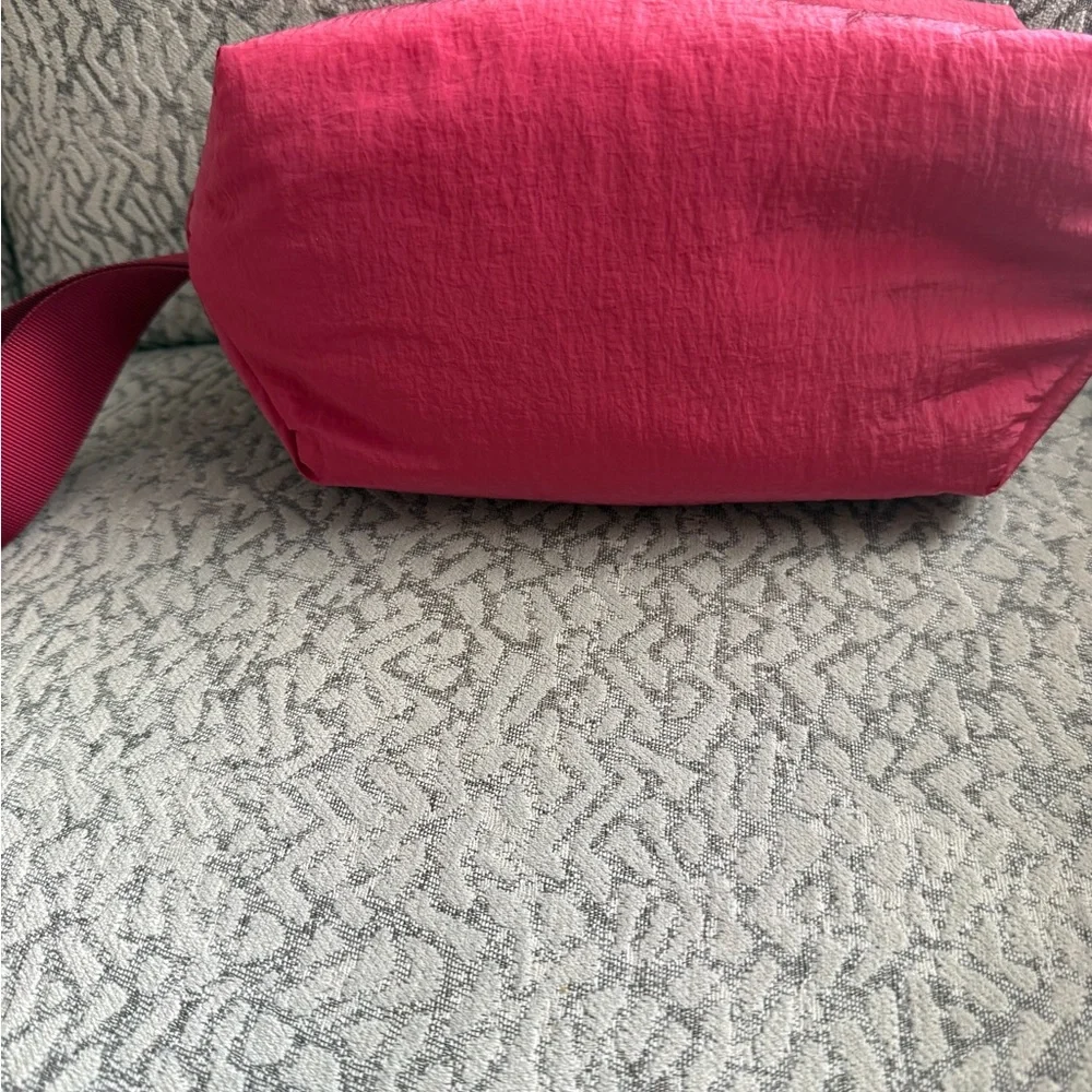 Burberry fuchsia makeup or cosmetics pouch